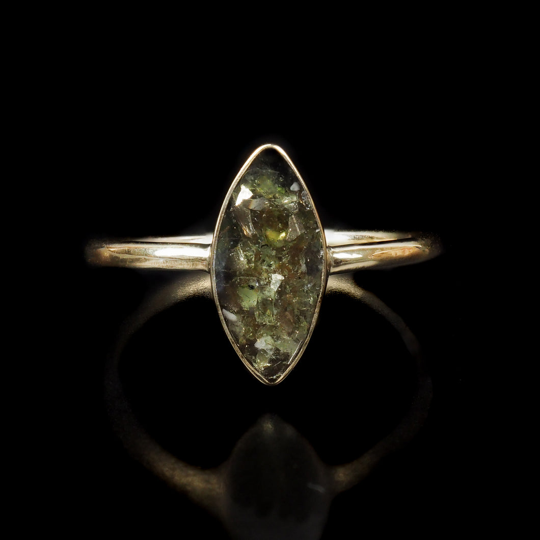 Yellow Gold Cremation Ring with Peridot, Silver Glitter Glass and Ashes
